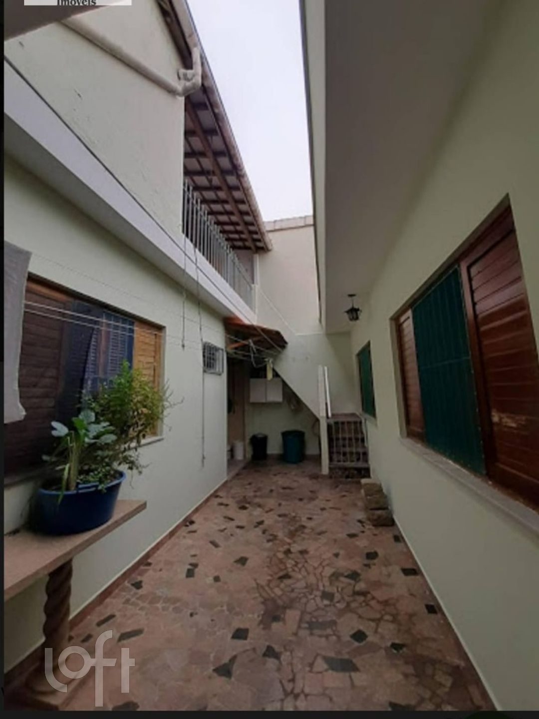 Casa à venda com 6 quartos, 150m² - Foto 10