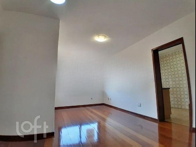 Apartamento com 86m², 3 dormitórios, 1 vaga, Floresta em Porto Alegre