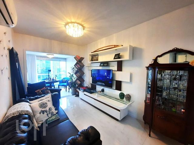 Apartamento com 53m², 1 dormitório, 1 vaga, Petrópolis em Porto Alegre