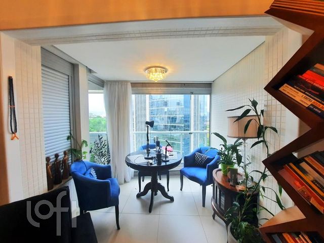 Apartamento com 53m², 1 dormitório, 1 vaga, Petrópolis em Porto Alegre