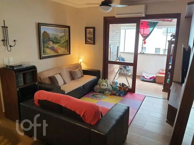 Apartamento com 71m², 2 dormitórios, 2 vagas, Jardim Botânico em Porto Alegre