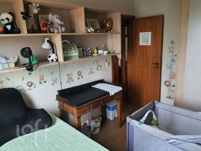 Apartamento com 71m², 2 dormitórios, 2 vagas, Jardim Botânico em Porto Alegre