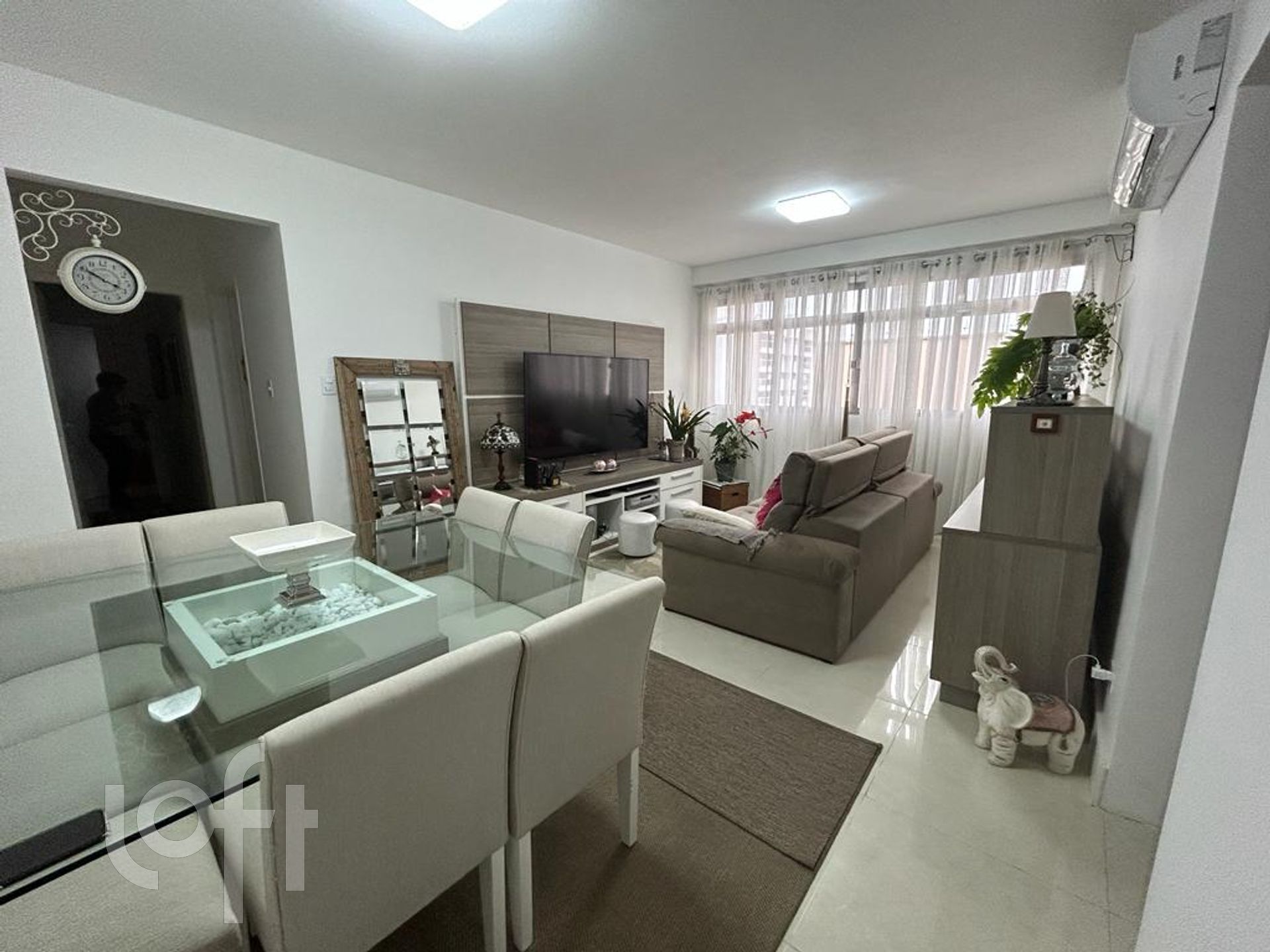 Apartamento à venda com 2 quartos, 107m² - Foto 1