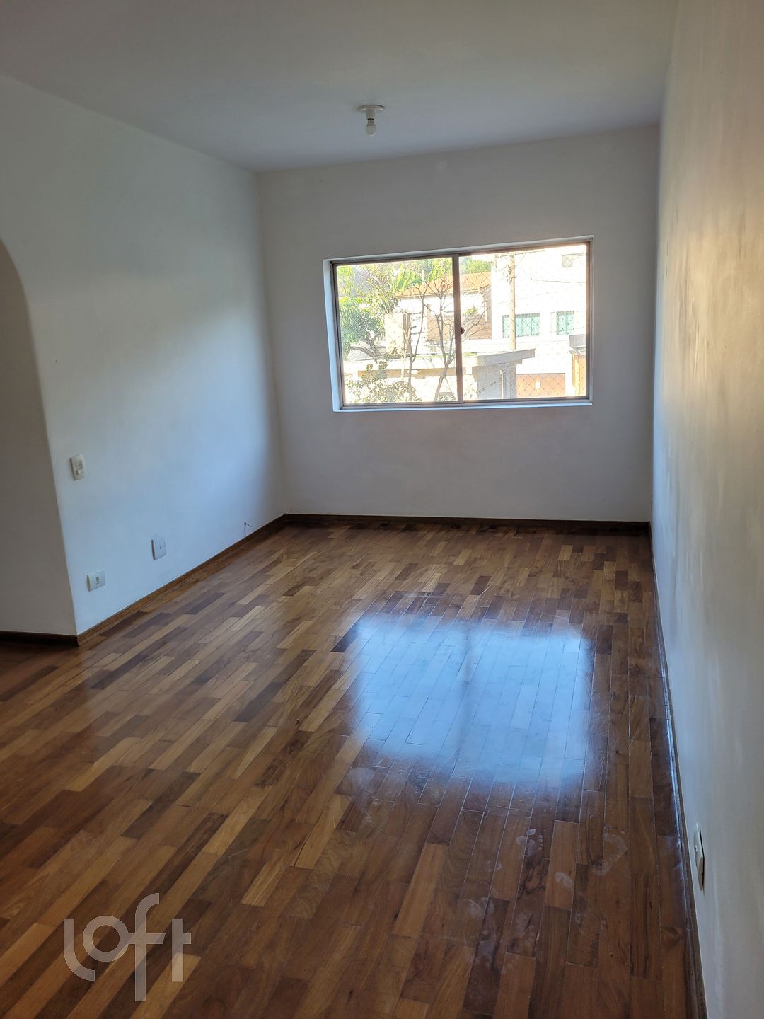 Apartamento à venda com 2 quartos, 72m² - Foto 1