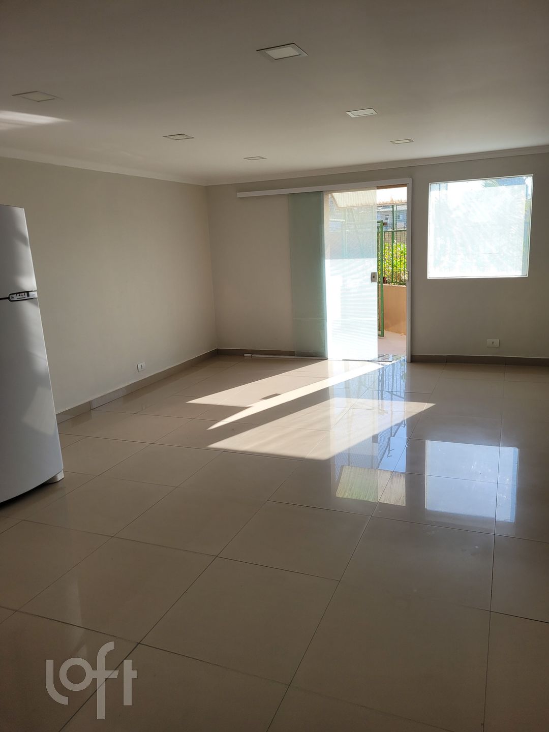 Apartamento à venda com 2 quartos, 72m² - Foto 19