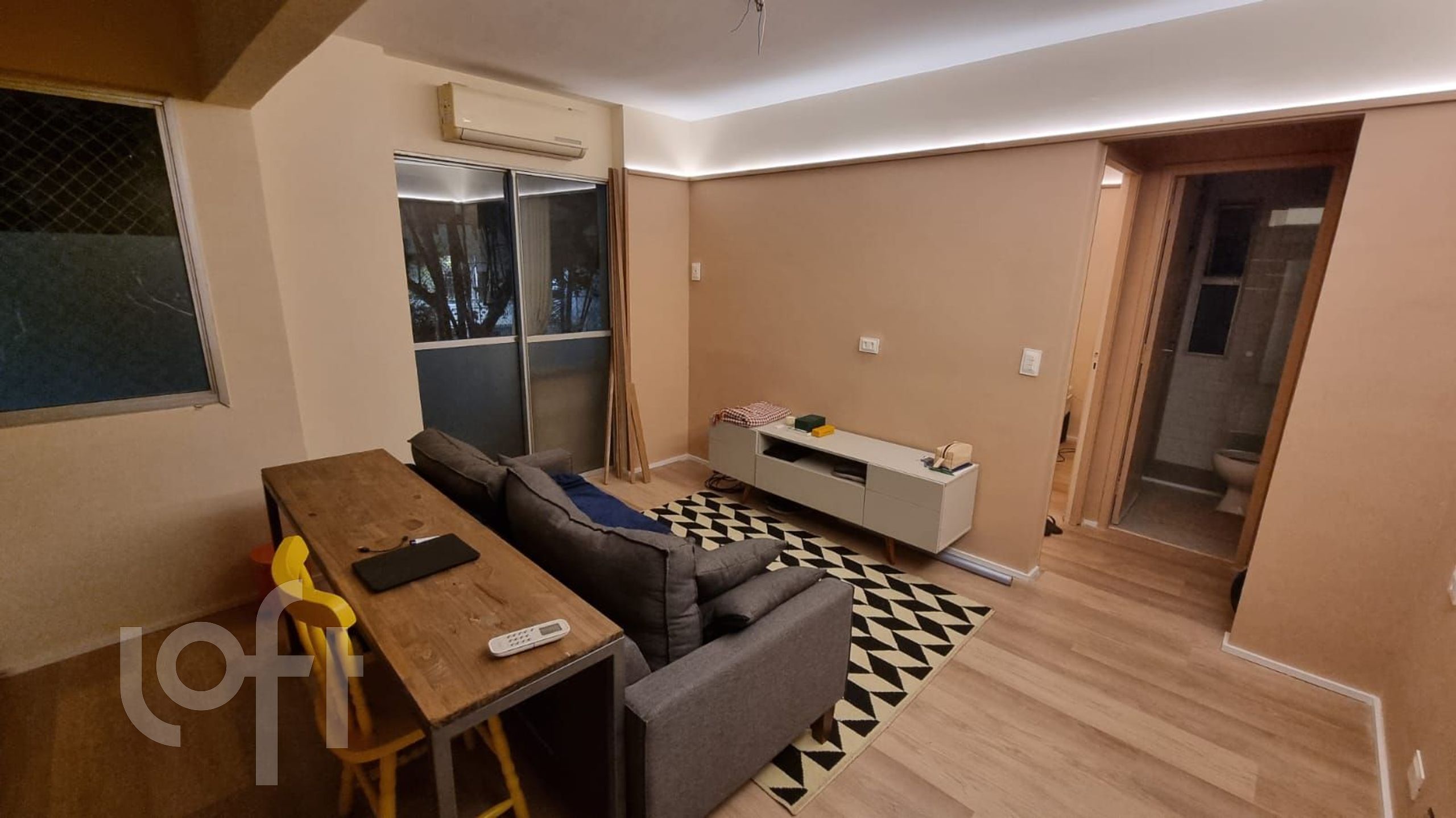 Apartamento à venda com 1 quarto, 39m² - Foto 1