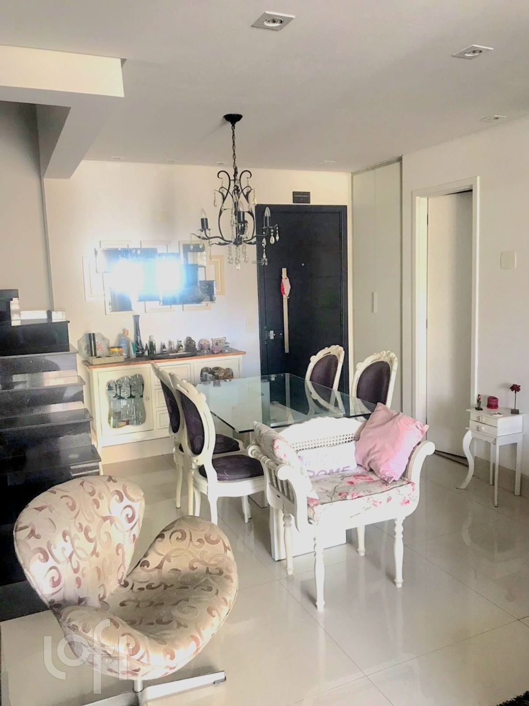 Apartamento à venda com 2 quartos, 103m² - Foto 1