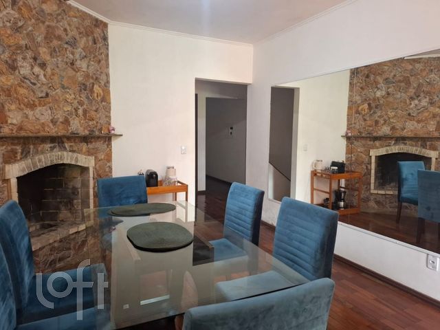 Casa com 238m², 3 dormitórios, 1 suíte, 4 vagas, Chácara das Pedras em Porto Alegre