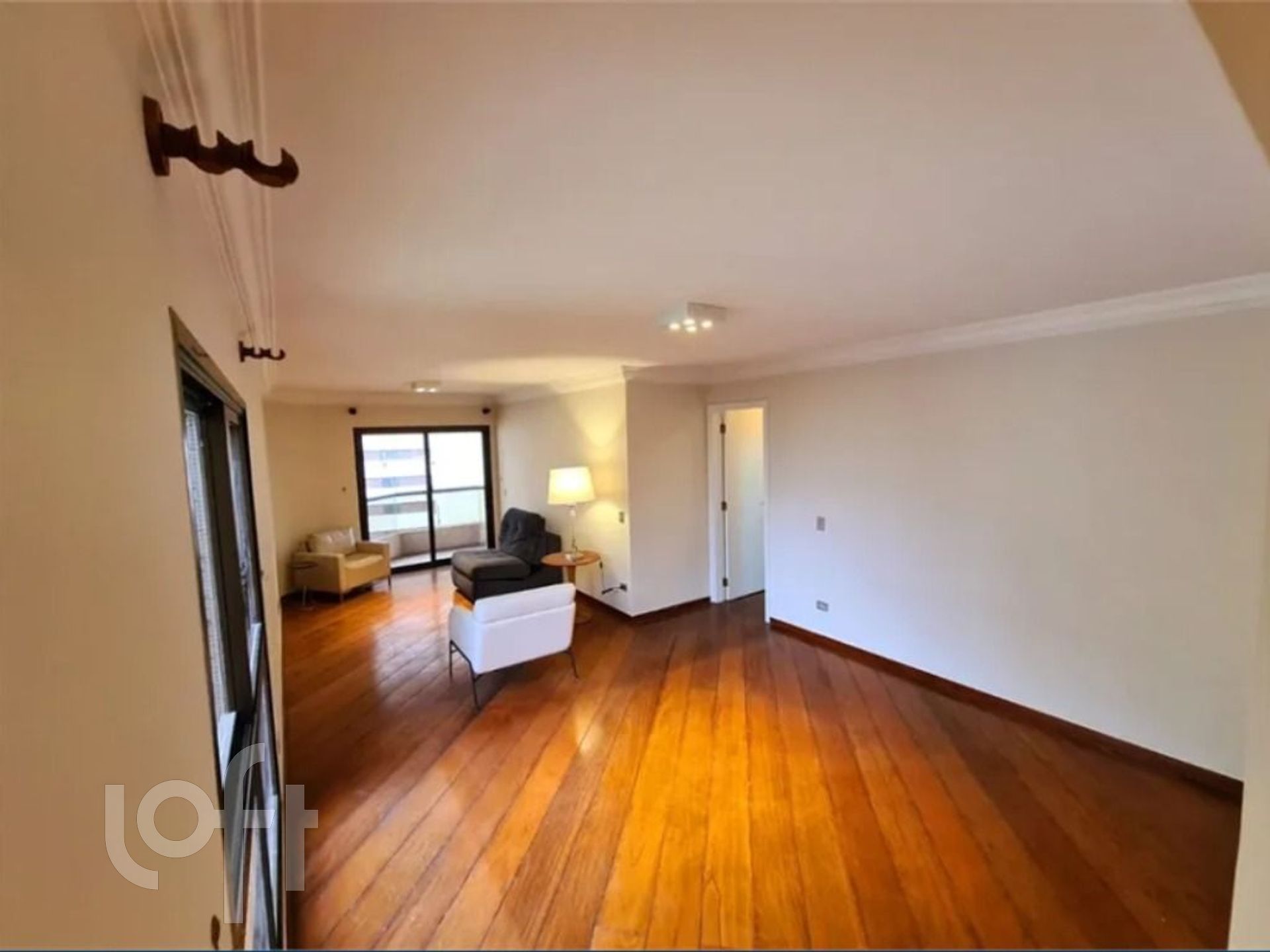 Apartamento à venda com 3 quartos, 130m² - Foto 3