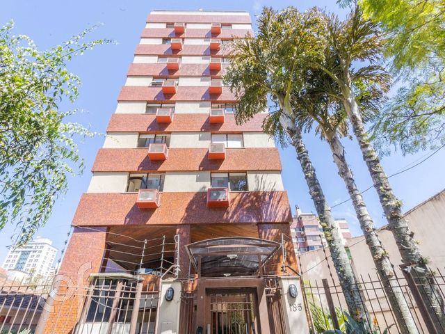 Apartamento com 81m², 2 dormitórios, 1 suíte, 1 vaga, Menino Deus em Porto Alegre