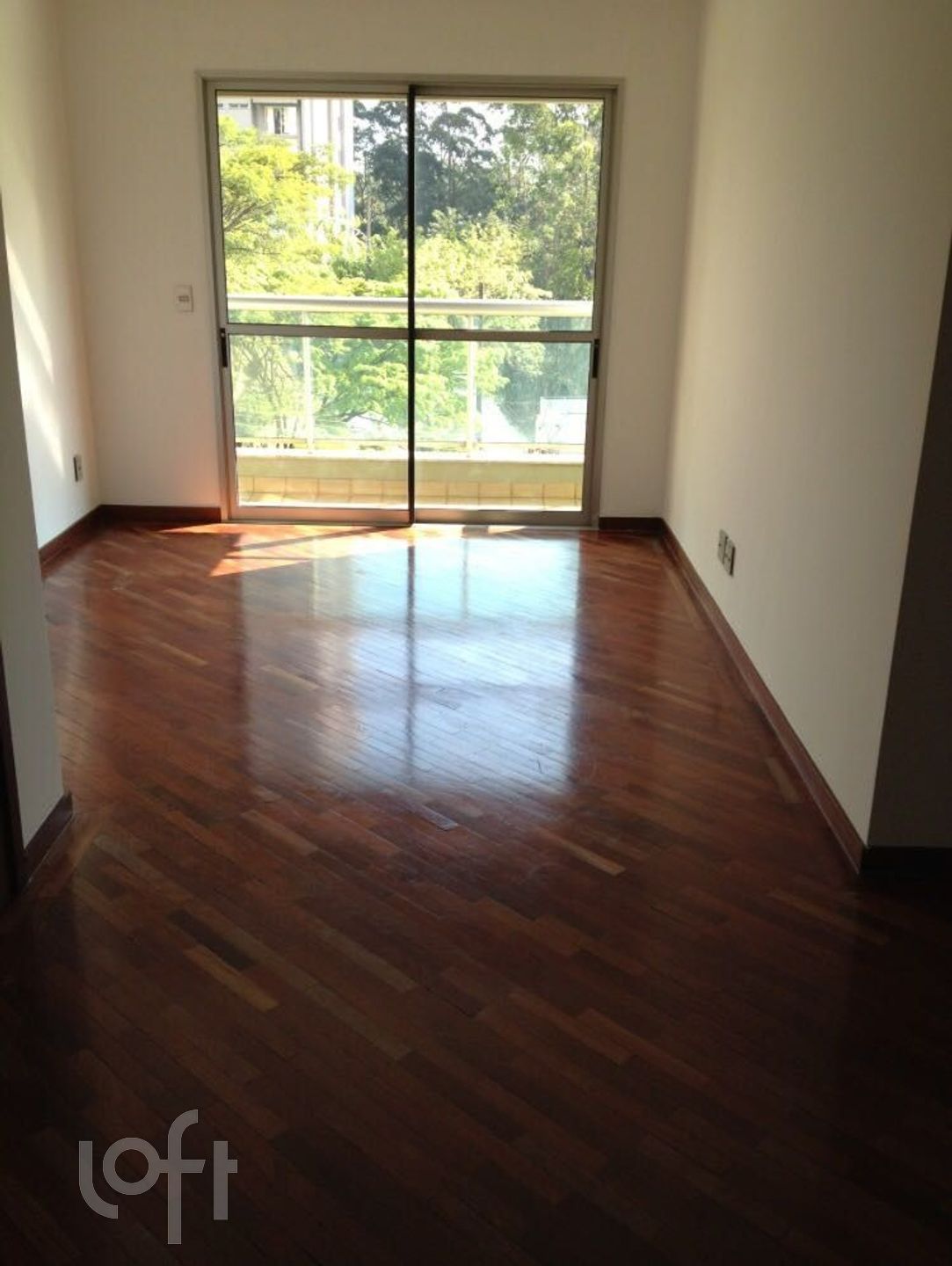 Apartamento à venda com 3 quartos, 95m² - Foto 1