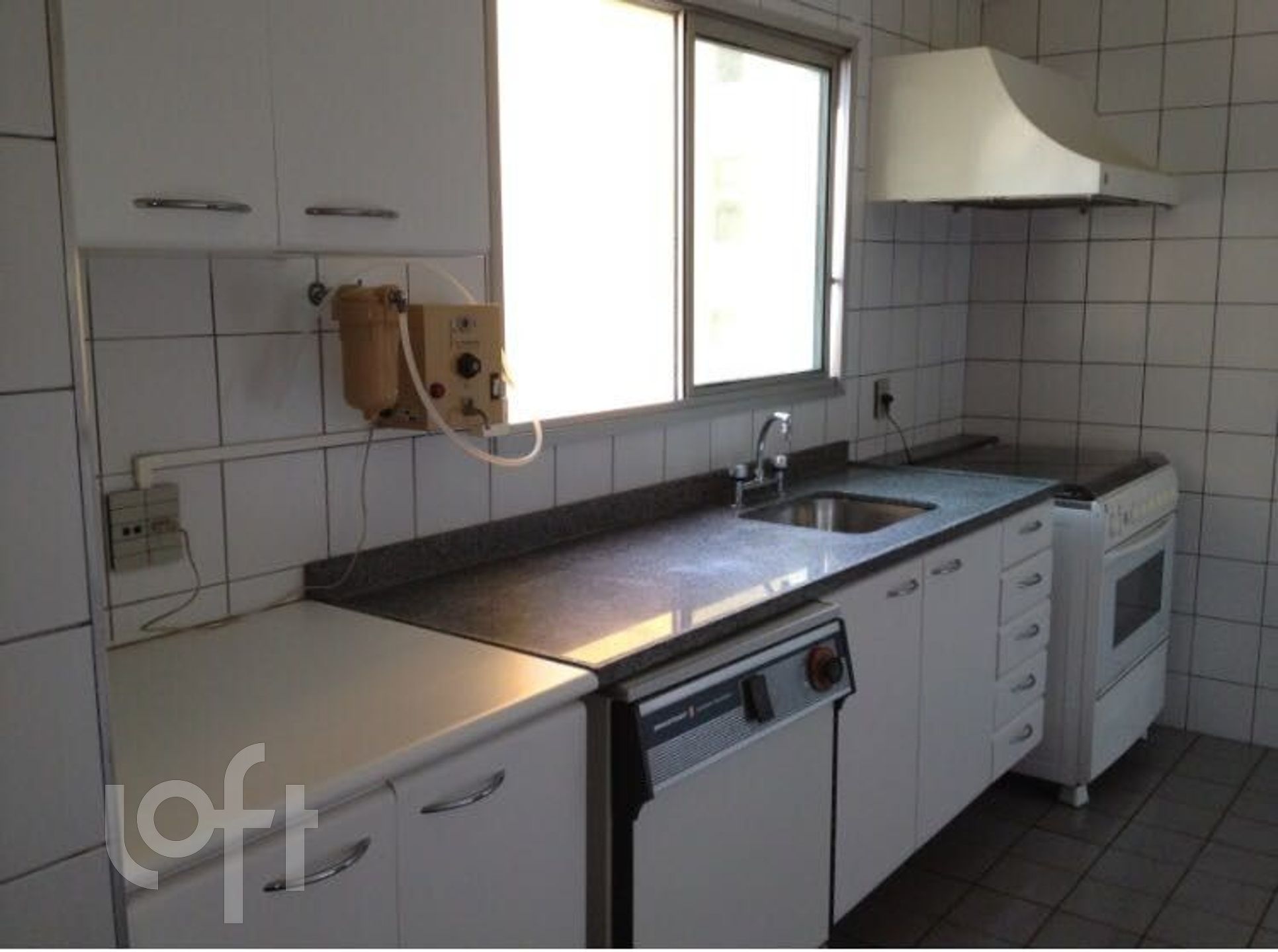 Apartamento à venda com 3 quartos, 95m² - Foto 4