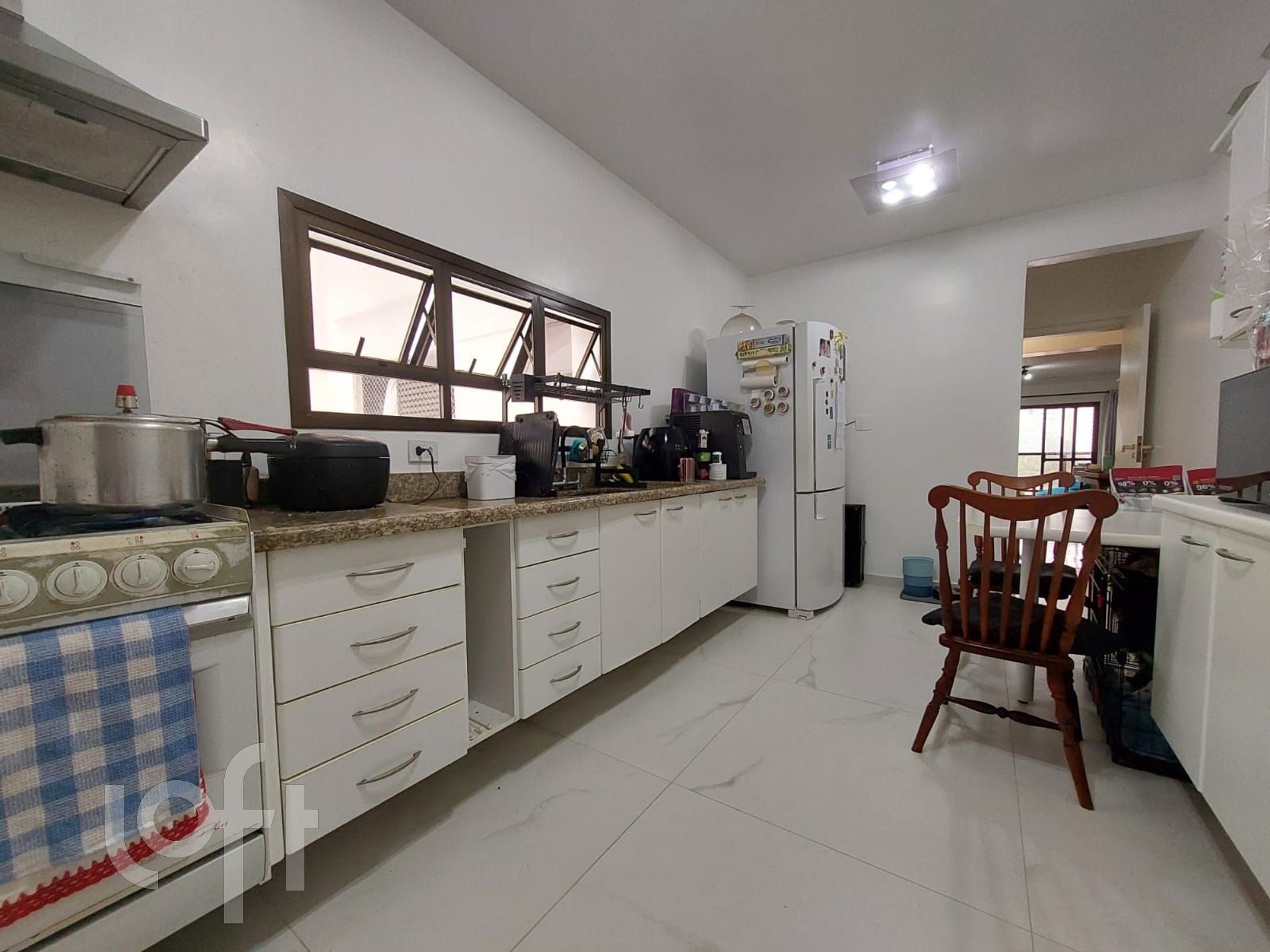 Apartamento à venda com 3 quartos, 127m² - Foto 6