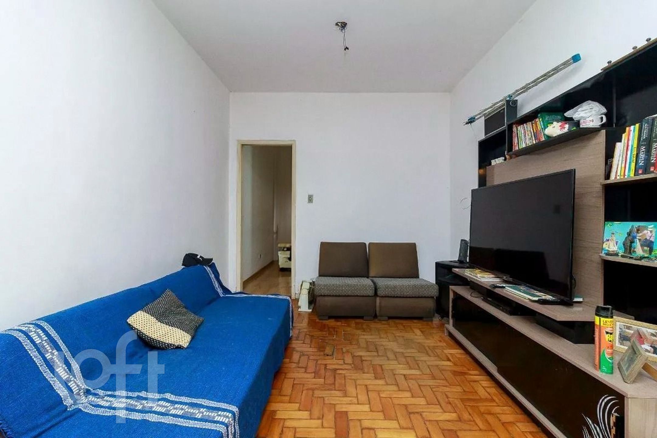 Casa à venda com 2 quartos, 250m² - Foto 1