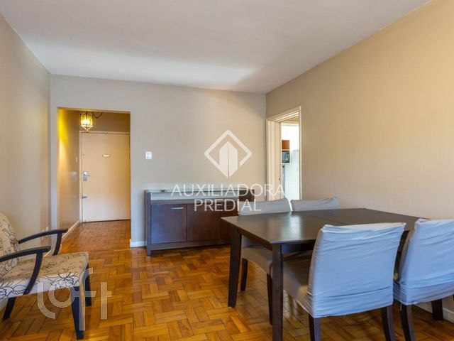 Apartamento com 90m², 2 dormitórios, 1 vaga, Auxiliadora em Porto Alegre