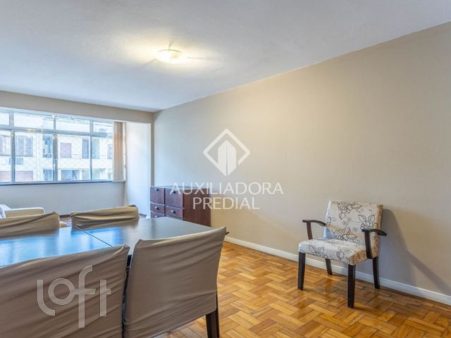 Apartamento com 90m², 2 dormitórios, 1 vaga, Auxiliadora em Porto Alegre