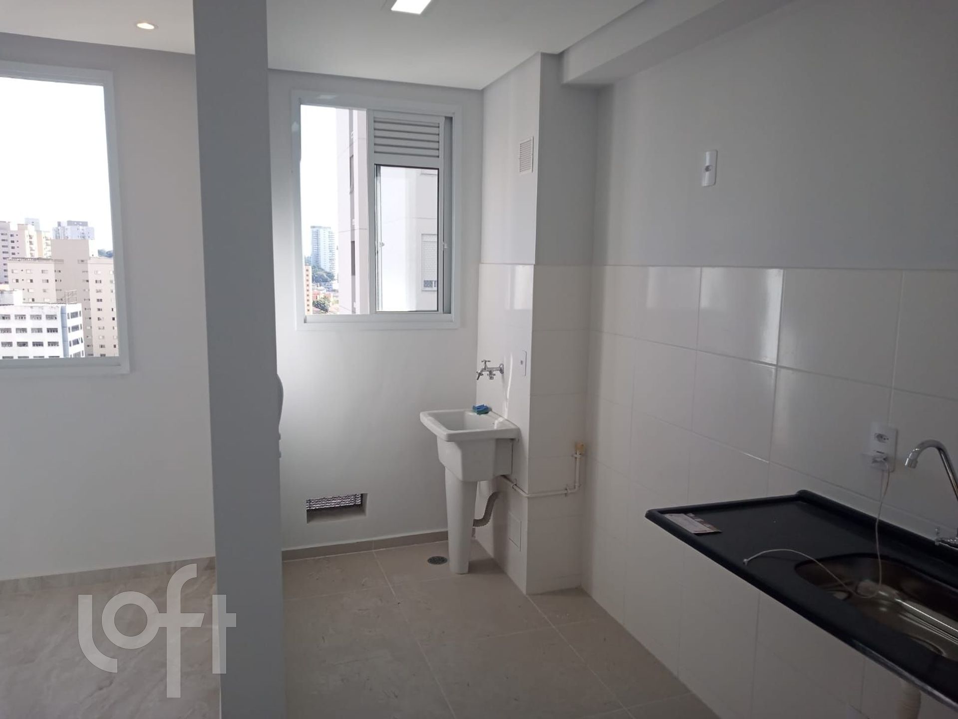 Apartamento à venda com 2 quartos, 34m² - Foto 4