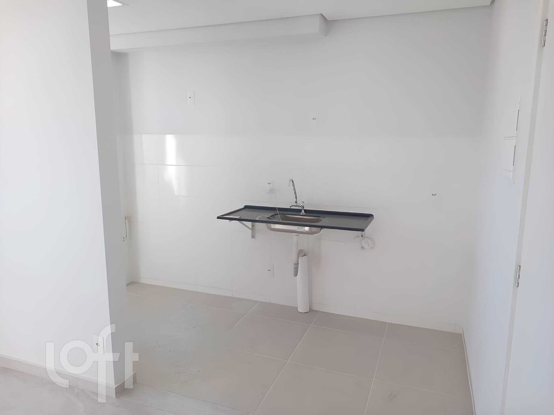 Apartamento à venda com 2 quartos, 34m² - Foto 3