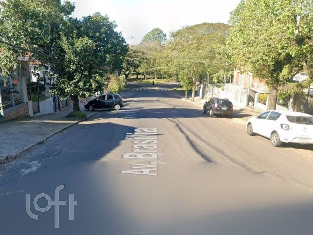 Casa com 300m², 2 dormitórios, Vila Ipiranga em Porto Alegre