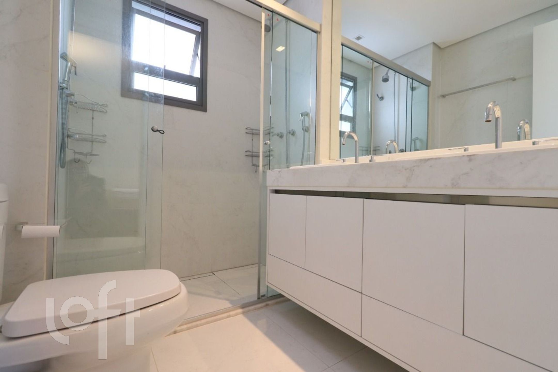 Apartamento à venda com 3 quartos, 193m² - Foto 46