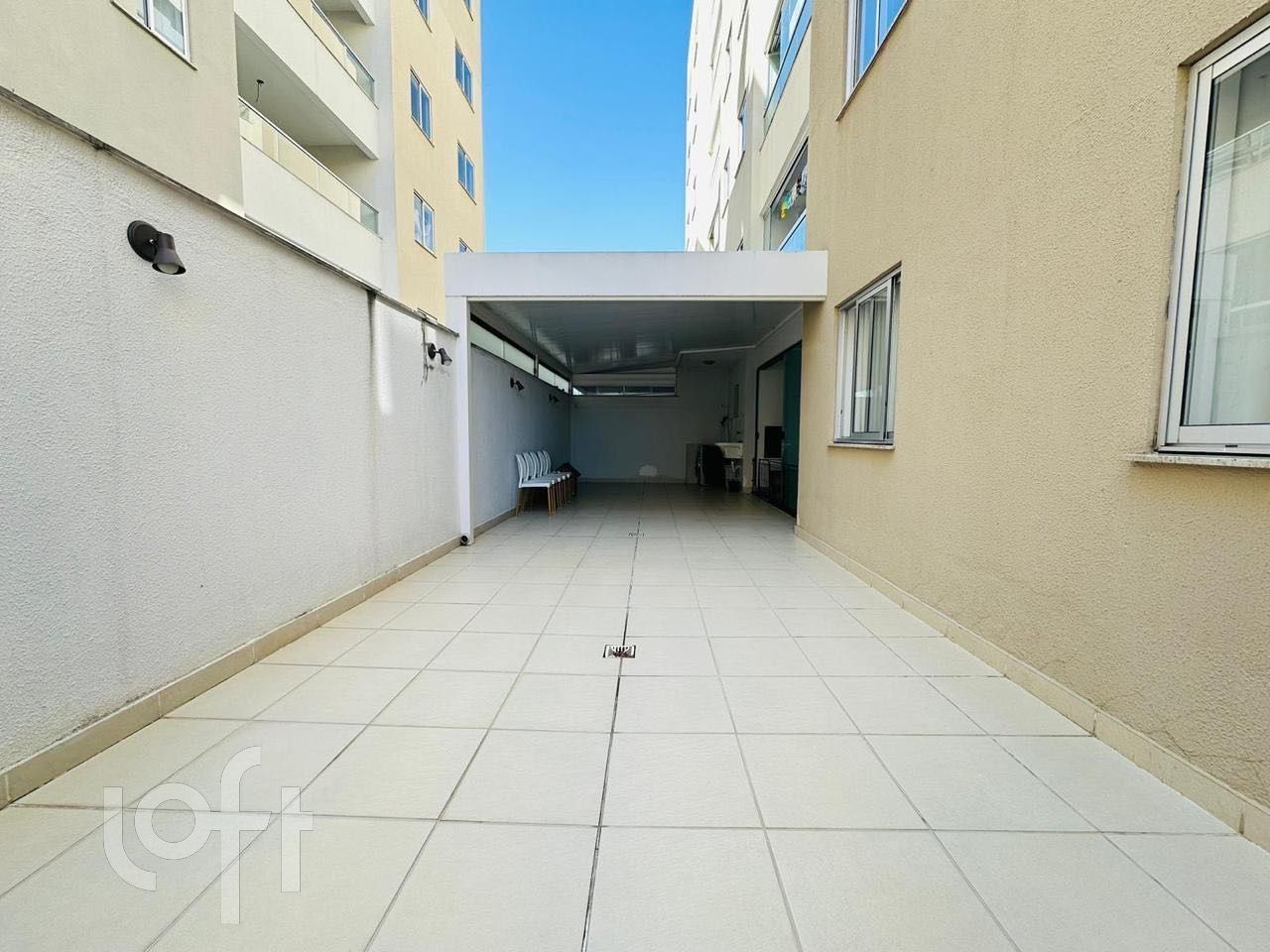 Apartamento à venda com 3 quartos, 119m² - Foto 3