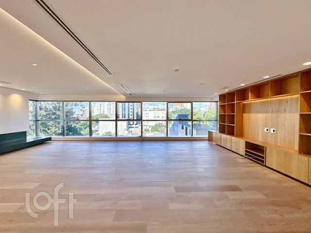 Apartamento com 330m², 3 dormitórios, 3 suítes, 4 vagas, Moinhos de Vento em Porto Alegre