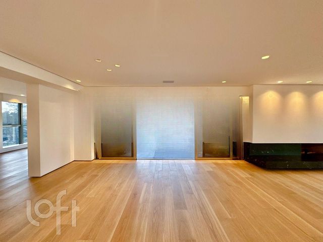 Apartamento com 330m², 3 dormitórios, 3 suítes, 4 vagas, Moinhos de Vento em Porto Alegre