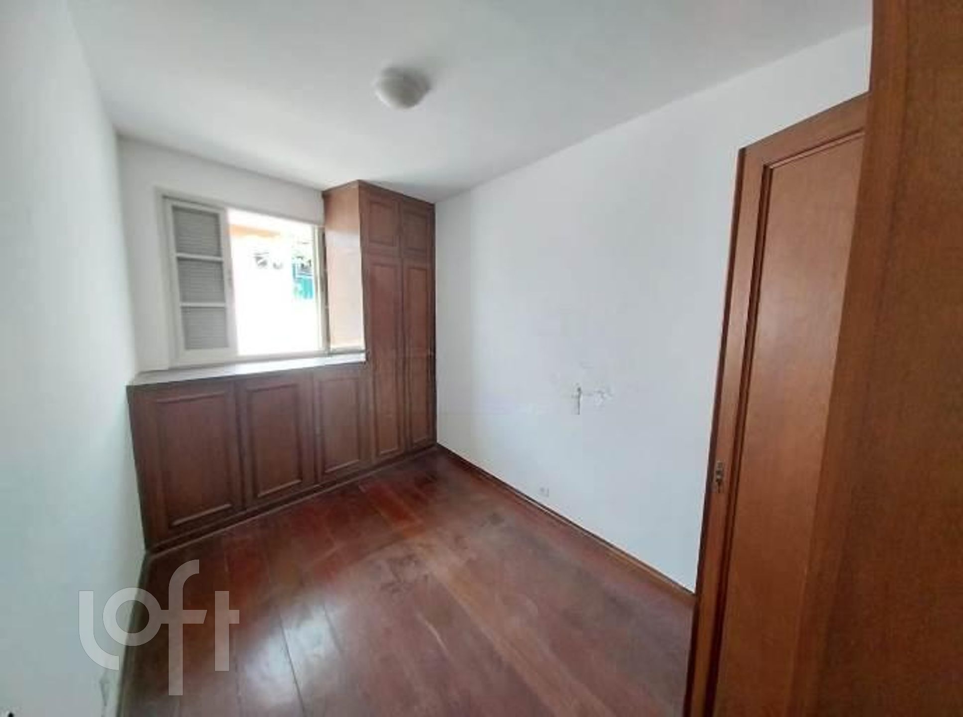 Casa à venda com 3 quartos, 216m² - Foto 8