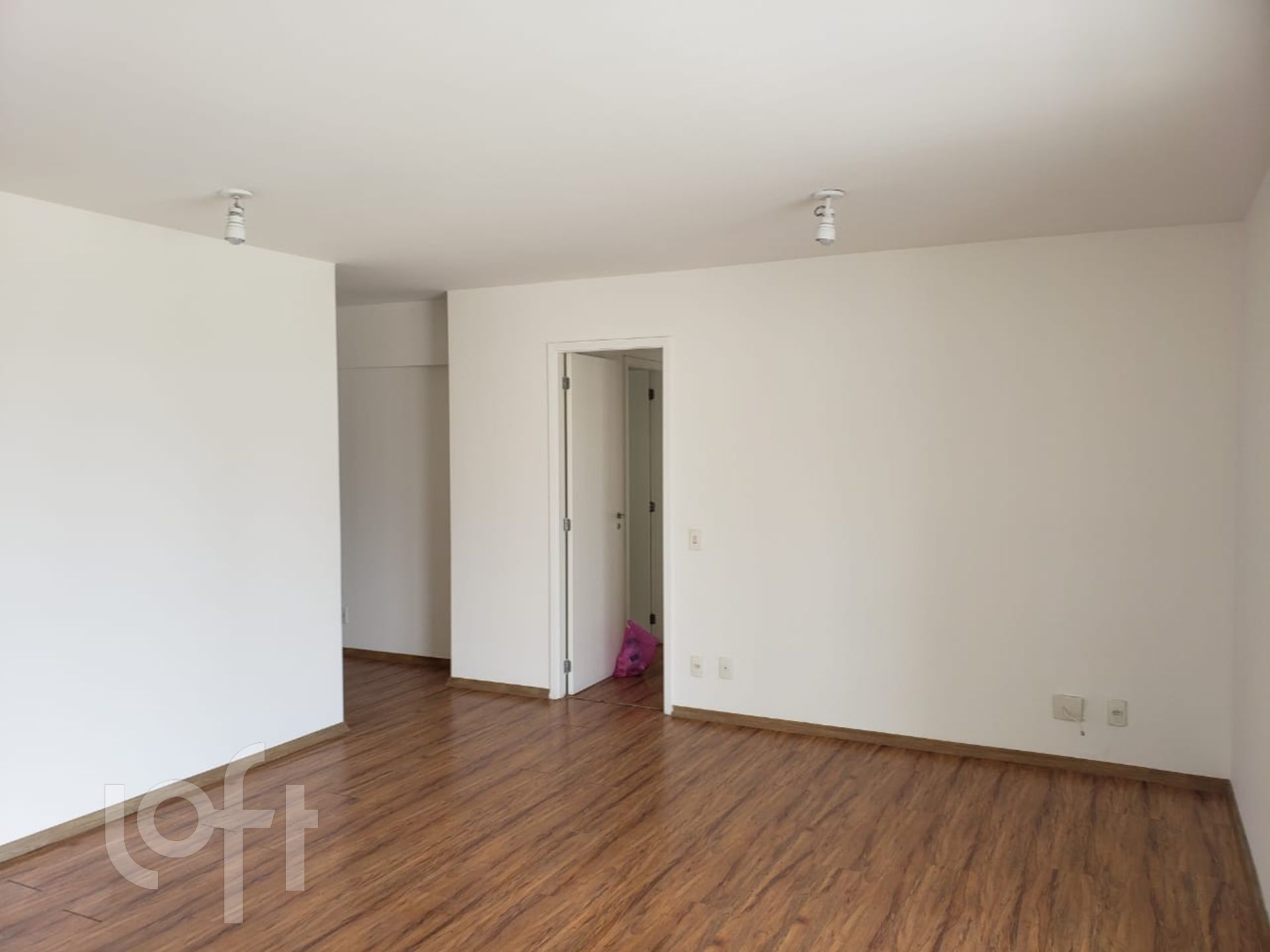 Apartamento à venda com 3 quartos, 96m² - Foto 2