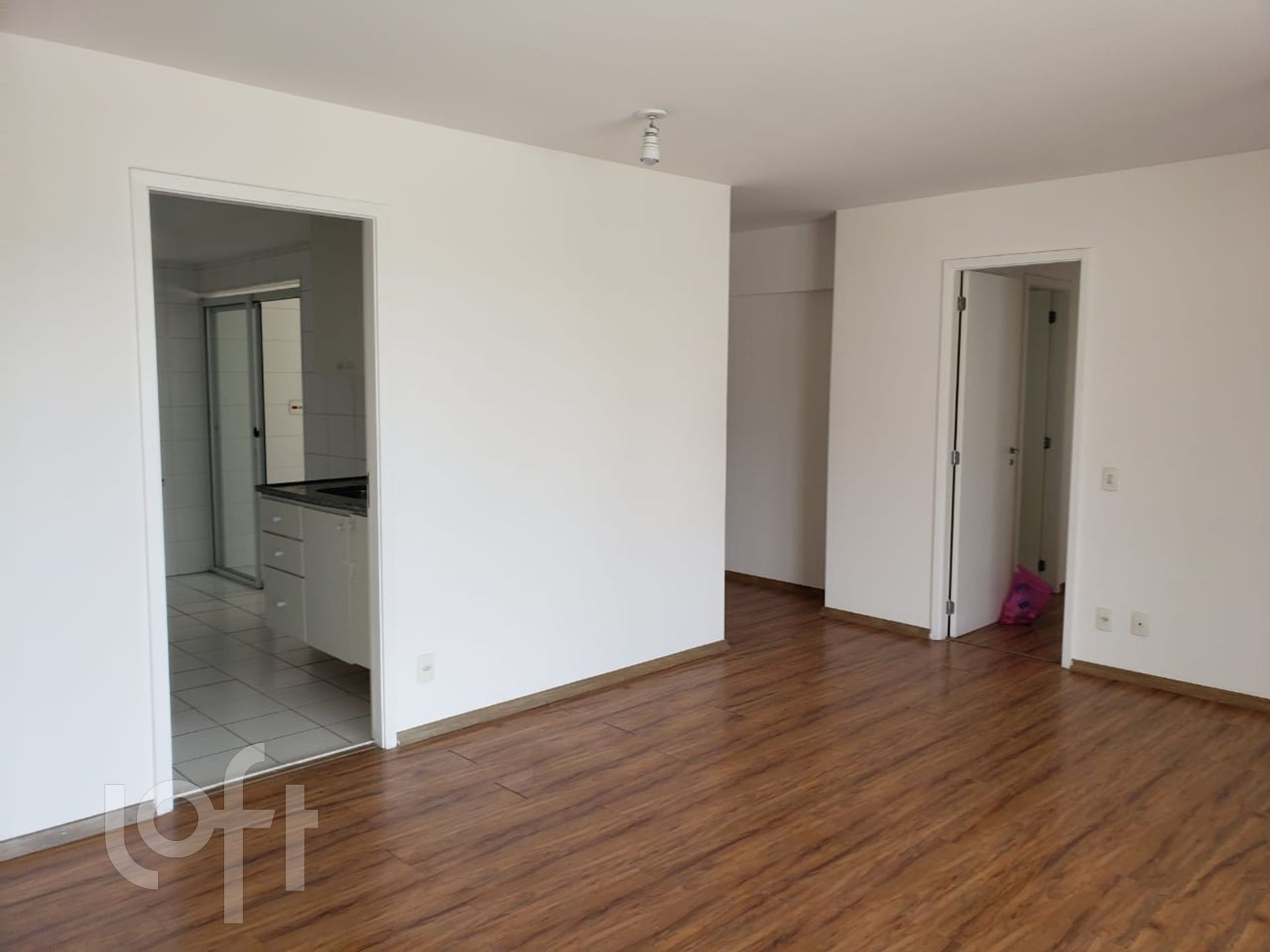 Apartamento à venda com 3 quartos, 96m² - Foto 4