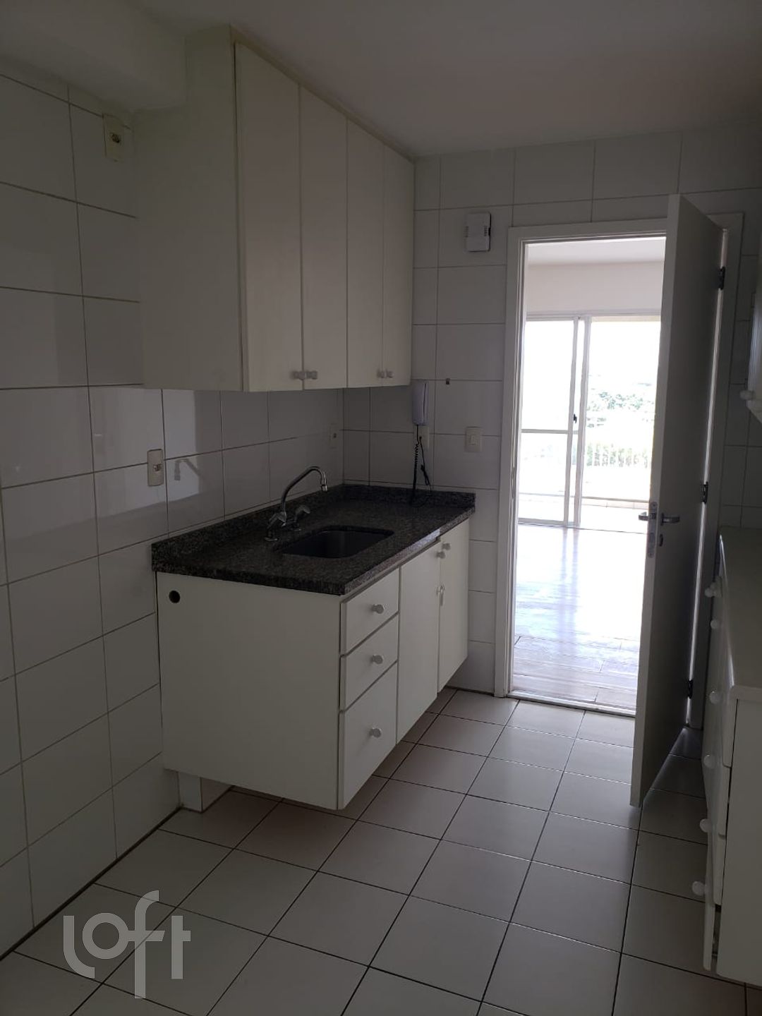 Apartamento à venda com 3 quartos, 96m² - Foto 11