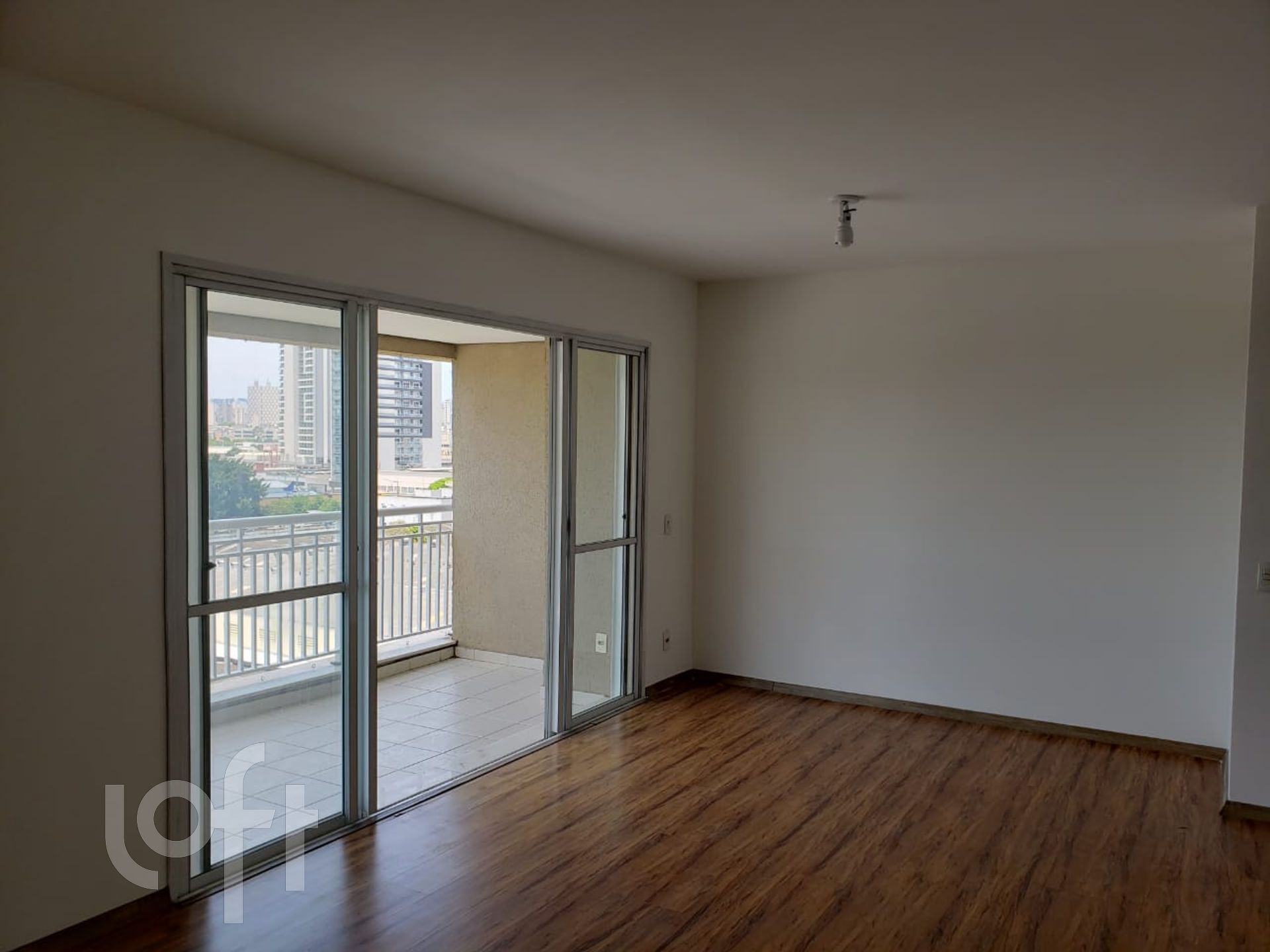 Apartamento à venda com 3 quartos, 96m² - Foto 1