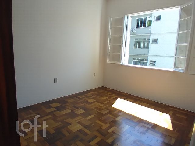 Apartamento com 101m², 3 dormitórios, Moinhos de Vento em Porto Alegre