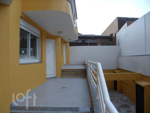 Casa em Condomínio com 154m², 3 dormitórios, 1 suíte, 2 vagas, Higienópolis em Porto Alegre