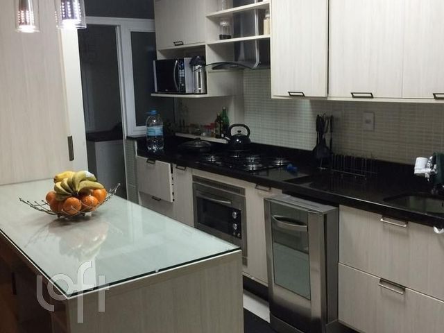 Casa em Condomínio com 154m², 3 dormitórios, 1 suíte, 2 vagas, Higienópolis em Porto Alegre