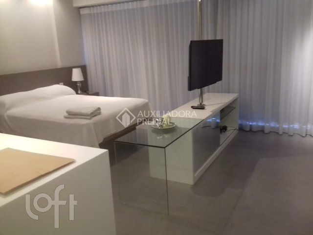 Apartamento com 38m², 1 dormitório, 1 vaga, Praia de Belas em Porto Alegre