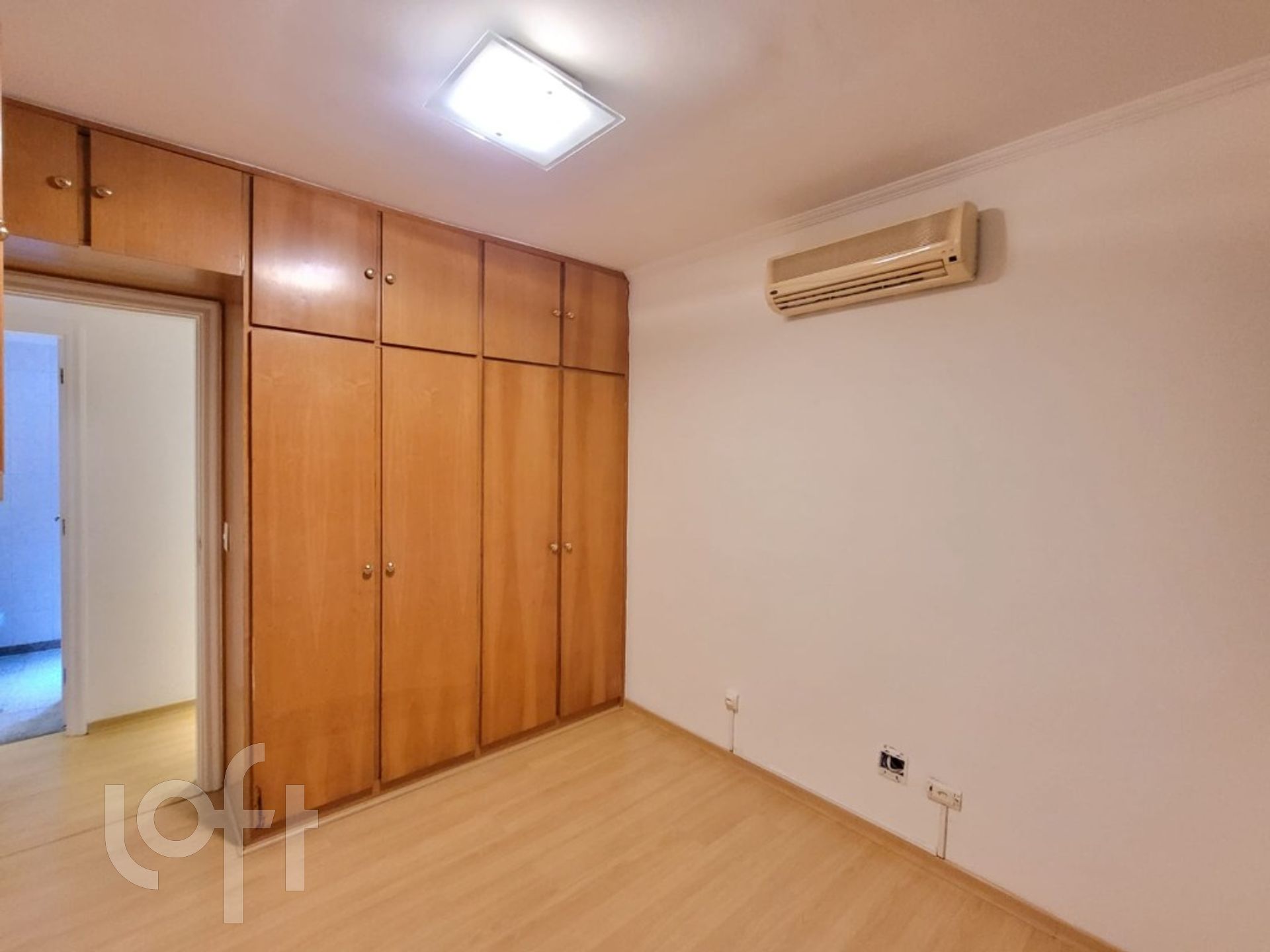 Apartamento à venda com 4 quartos, 143m² - Foto 12