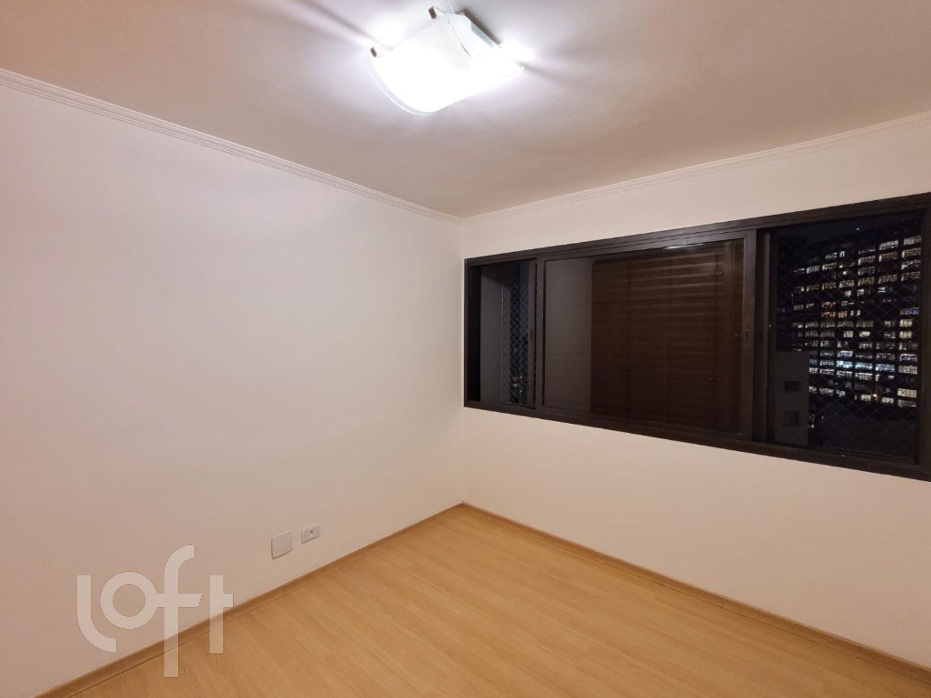 Apartamento à venda com 4 quartos, 143m² - Foto 8