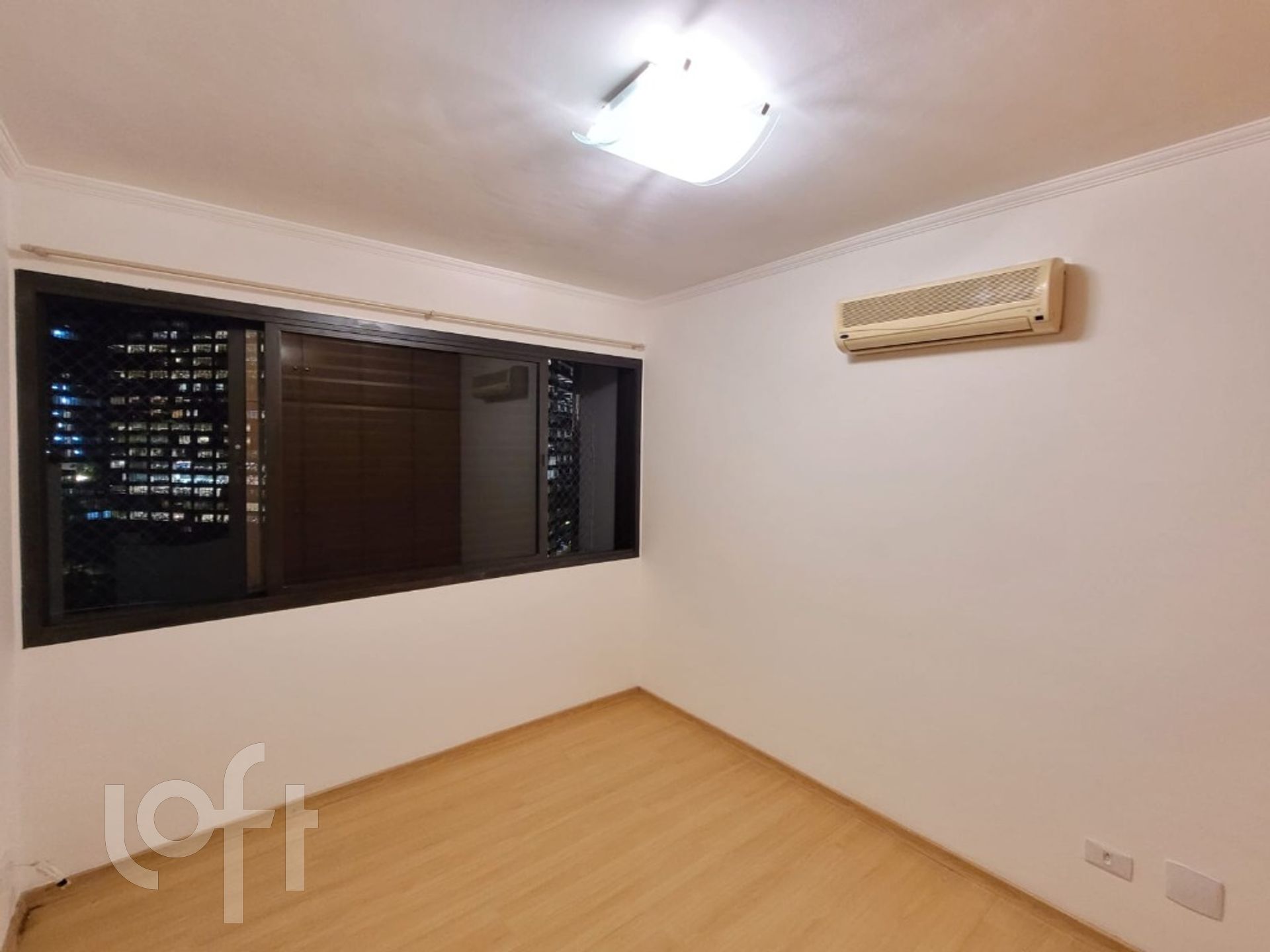 Apartamento à venda com 4 quartos, 143m² - Foto 13