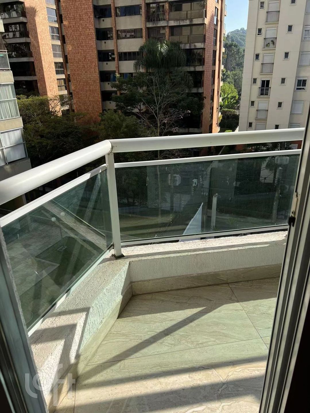 Apartamento à venda com 6 quartos, 255m² - Foto 17