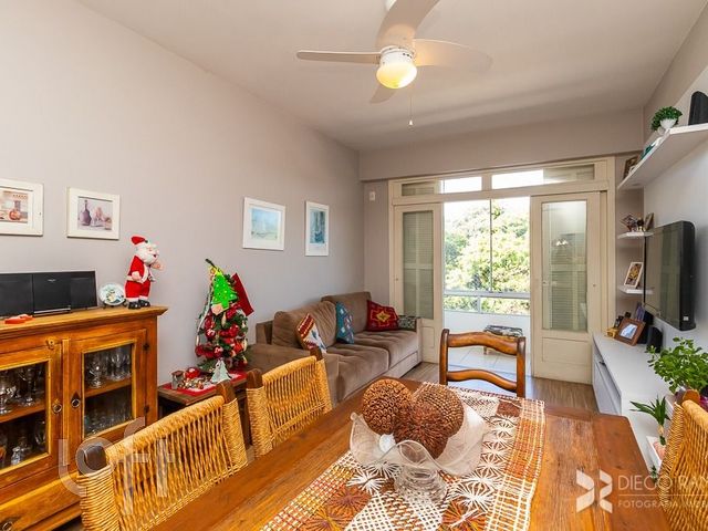 Apartamento com 150m², 3 dormitórios, 1 vaga, Cidade Baixa em Porto Alegre