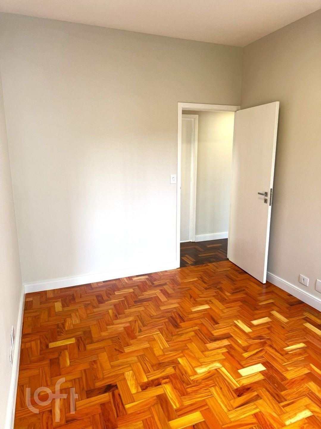 Apartamento à venda com 3 quartos, 122m² - Foto 4