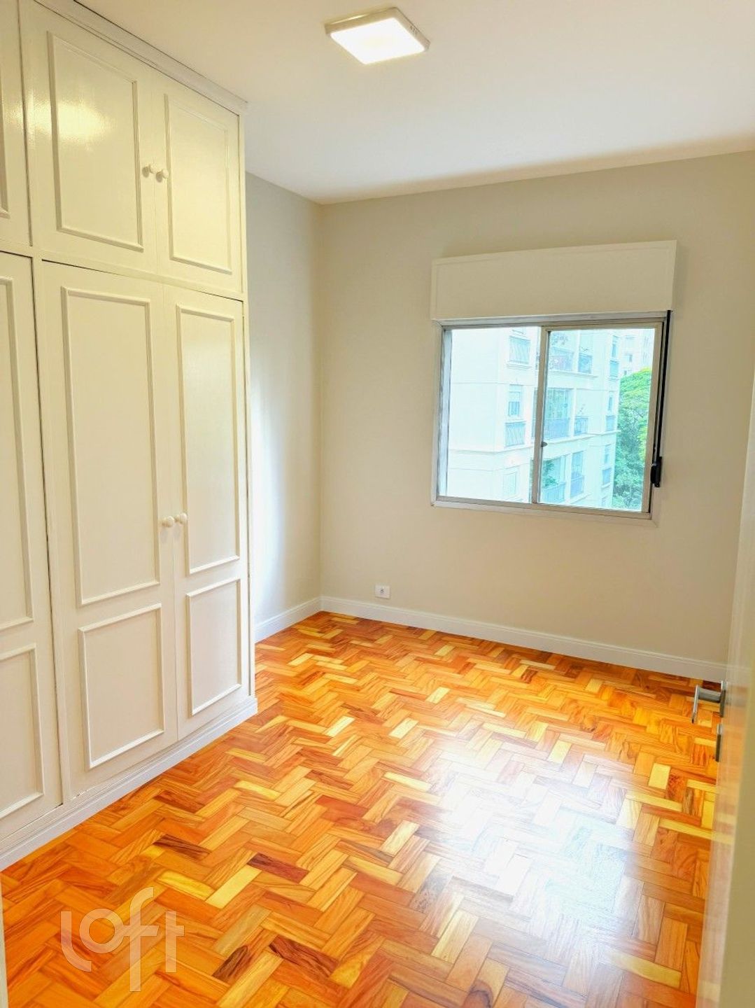 Apartamento à venda com 3 quartos, 122m² - Foto 2