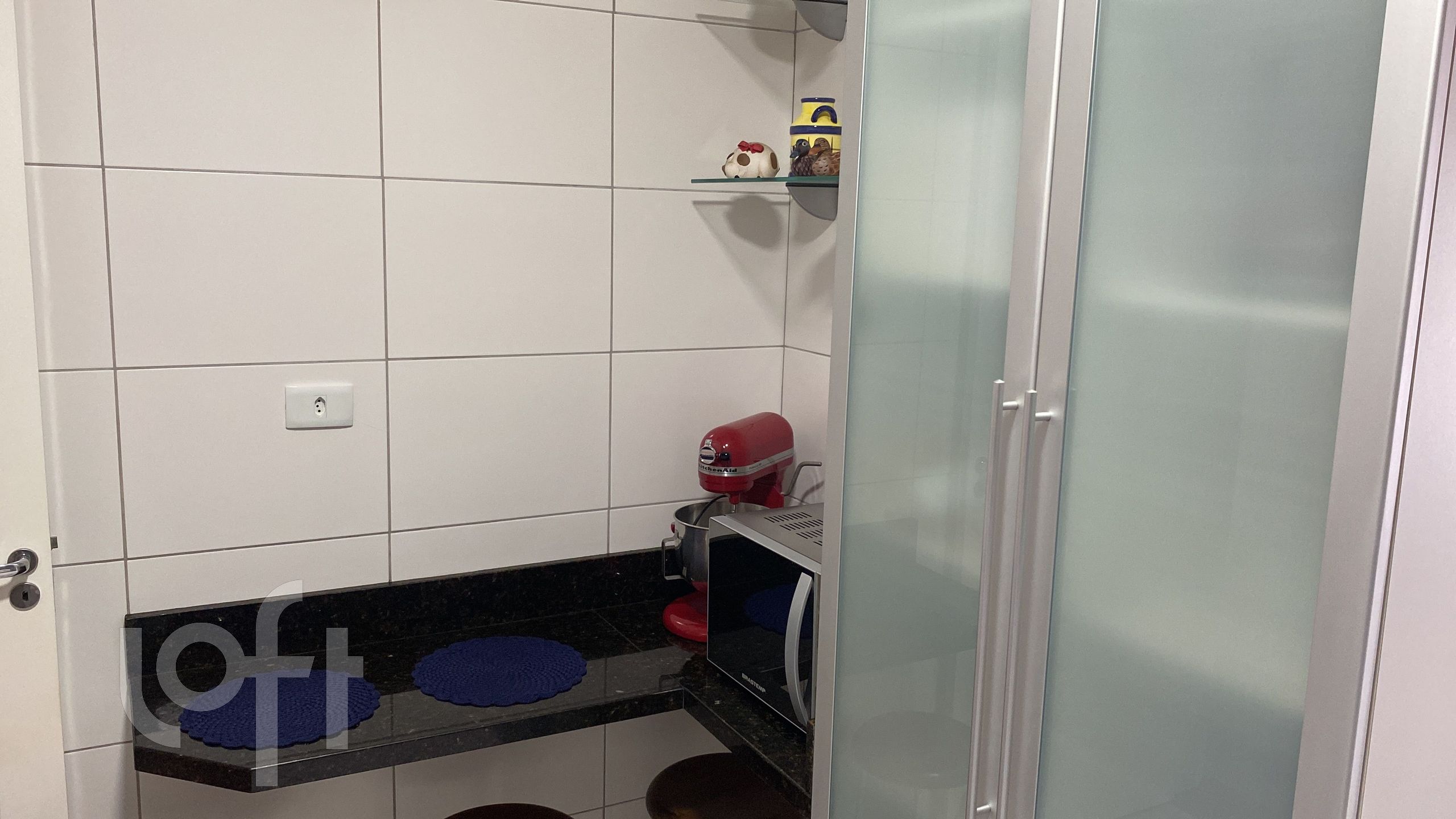 Apartamento à venda com 2 quartos, 71m² - Foto 3