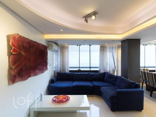 Apartamento com 150m², 3 dormitórios, 1 suíte, 2 vagas, Bela Vista em Porto Alegre