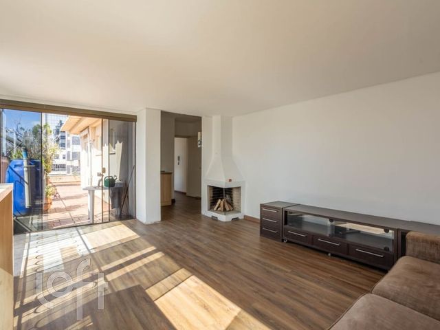 Apartamento com 157m², 3 dormitórios, 1 vaga, São João em Porto Alegre