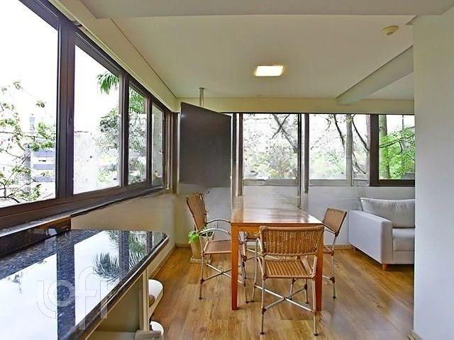 Apartamento com 191m², 3 dormitórios, 3 suítes, 3 vagas, Bela Vista em Porto Alegre