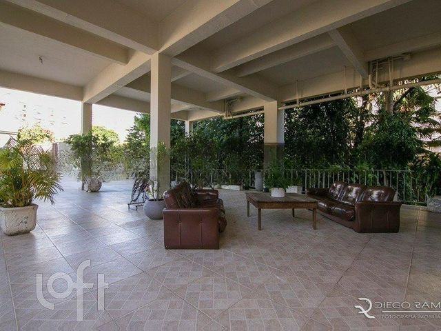 Apartamento com 72m², 3 dormitórios, 1 suíte, 1 vaga, Higienópolis em Porto Alegre