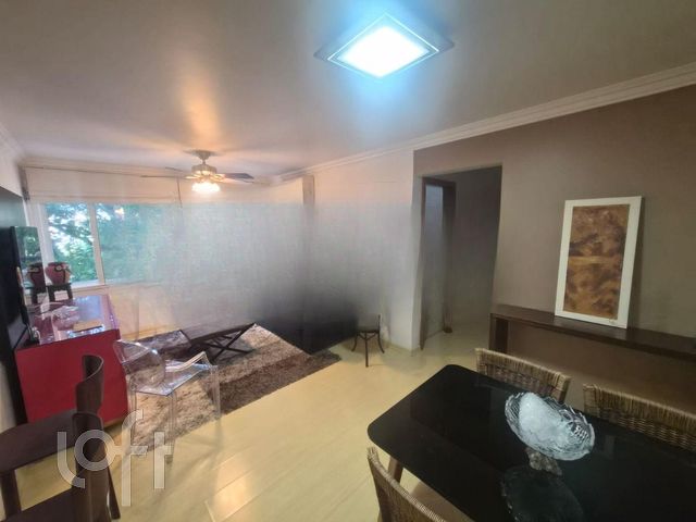 Apartamento com 68m², 2 dormitórios, 1 vaga, Floresta em Porto Alegre