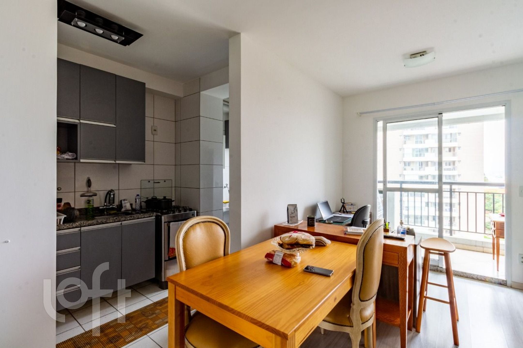 Apartamento à venda com 2 quartos, 47m² - Foto 4